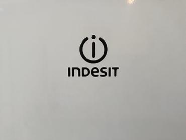 купит холодильник бу: Холодильник Indesit, Б/у, Двухкамерный, De frost (капельный), 60 * 175 * 60 — 4