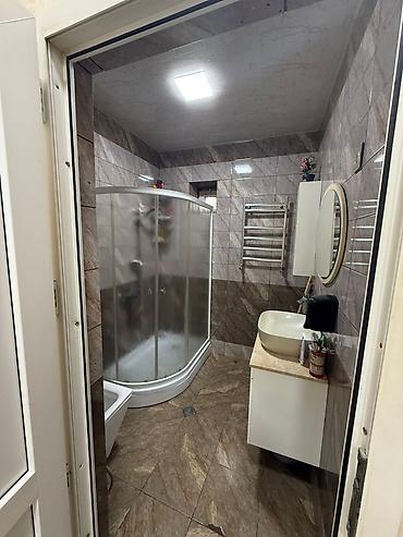 İcarəyə binalar: Şəxsi evimdir Abşeron rayonu Məmmədli qəsəbəsində 220kv 3mərtəbəli 2 — 7