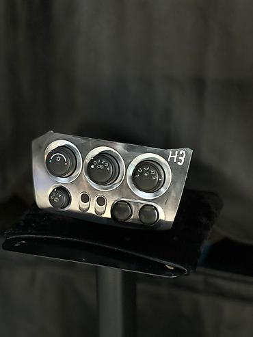 увлажнитель воздуха: Блок климат контроля Hummer 2007 г., Б/у, Оригинал, Япония — 1