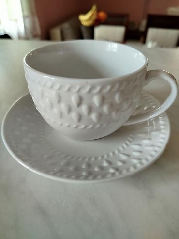 stanlio i olio slike: Porcelanska šoljica sa tacnom – elegantan set za kafu ili čaj - — 1