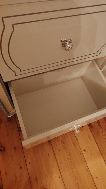 Komodlar: Güzgüsüz — 3