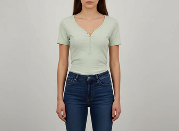 bluzki z krótkim rękawem allegro: Beloved, Women's blouse, size M