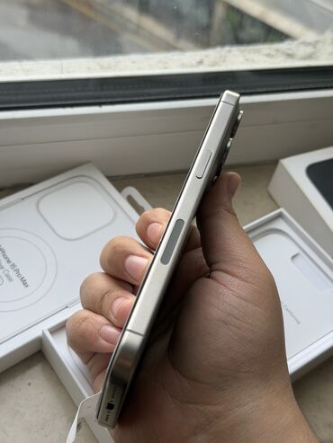 Apple iPhone: IPhone 15 Pro Max, 256 GB, Natural Titanium — 8