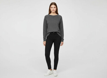 spodnie dresowe by o la la: H&M Basic, Women`s sweatshirt, size XS