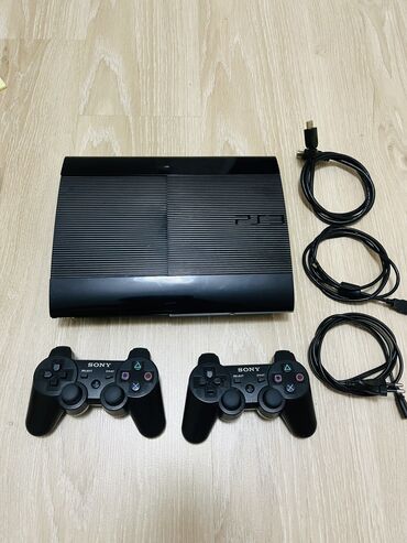 Чайники: Playstation 3 Superslim 750 GB yaddaş ideal vəziyyətdə.Plombu