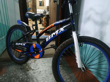 детские веласипеды: Продаю велосипед BMX в хорошем состоянии цена 4000 продаю в связи с