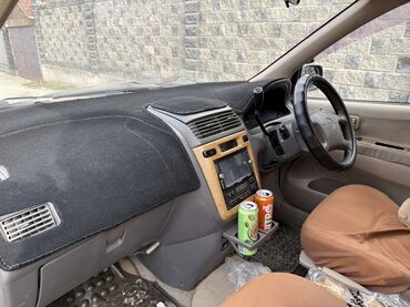 Toyota: Toyota Ipsum: 2000 г., 2 л, Автомат, Газ, Минивэн — 10