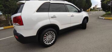 Kia: Kia Sorento: 2 l | 2010 il Ofrouder/SUV — 23