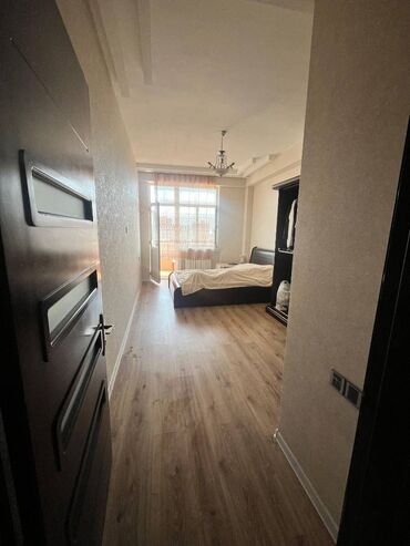 Yeni tikili: 2 otaqlı, Yeni tikili, m. Qara Qarayev, 70 kv. m — 3