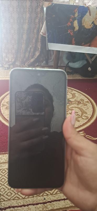 oculus guest 2: Samsung smartfon Xüsusiyyətlər: - Arxa tərəfdə 3 ayrı kamera modulu — 2