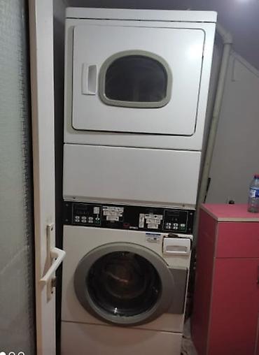 kombi yuyan aparat: Kommersiya tipli yığılı (stacked) paltaryuyan və quruducu aparat — 1