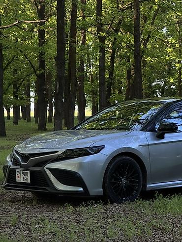 lexus es: Toyota Camry: 2021 г., 2.5 л, Автомат, Бензин, Седан — 2