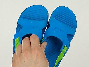 klapki carini: Kapcie Decathlon, 22, Używany — 6