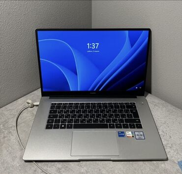 matebook d14: Ноутбук, Huawei, 8 ГБ ОЭТ, Intel Core i5, 15.6 ", Колдонулган, Татаал эмес тапшырмалар үчүн, эс тутум SSD