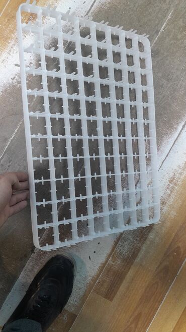 İnkubatorlar: 88 ədədlik toyuq latoq 
ölçü (50 .36) — 3