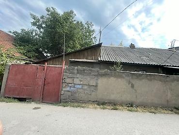 Продажа коттеджей и домов: 2 комнаты, 60 м², 3 соток, Бишкек, Восточный (старый) автовокзал Собственник — 21