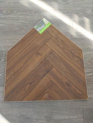 yolka agacı: Herringbone naxışlı döşəmə paneli - Material: laminat/parket tipli — 1