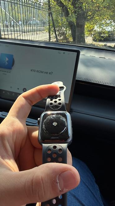 Apple Watch: Apple Watch SE Nike 98% акб состояние новое — 2