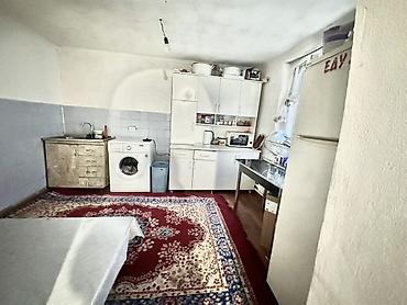 токмок кун чыгыш: 🏡 Достук айылында Жаны Ош базардын бет мандайында 7линия да уй — 3