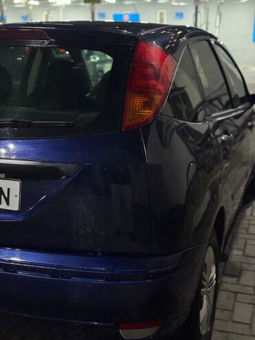 Ford: Ford Focus: 2003 г., Механика, Хэтчбэк — 1