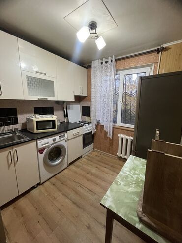 квартиру сдаётся: 3 комнаты, 58 м², 104 серия, 3 этаж, Косметический ремонт