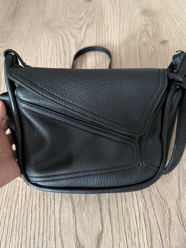 барсетка луи: Белге такчу сумка, бананка, Колдонулган, Материалы: Жасалма булгаары, Аялдарга