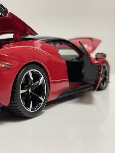 Avtomobil modelləri: Ferrari, 2025 il, 1:24, Dəmir, Rayonlara çatdırılma, Ünvandan götürmə, Pulsuz çatdırılma — 26