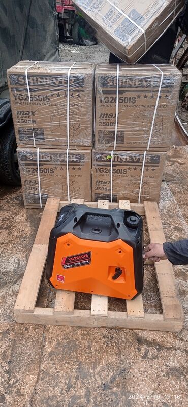 сак генератор: Генератор без шумный очень удобный, вес 23 кг 2500 ват 4литра бензина