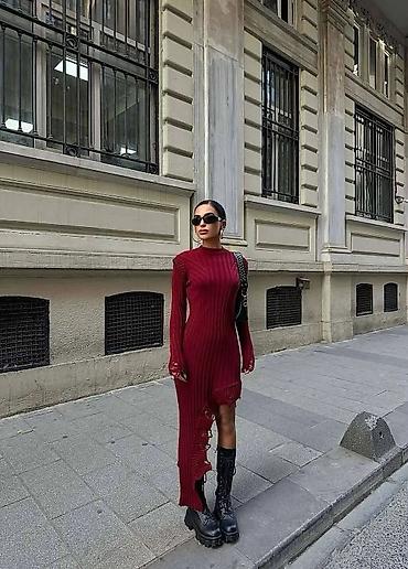 Haljine: Asimetrična rebrasta pletena haljina - Model: uska silueta, dugi — 1