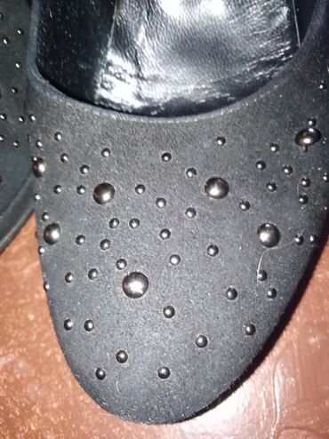 Salonke: Salonke, 40 — 3