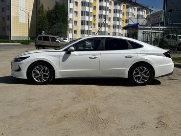 хундай саната дн8 левая передняя дверь нужен: Hyundai Sonata: 2019 г., 2 л, Автомат, Газ, Седан
