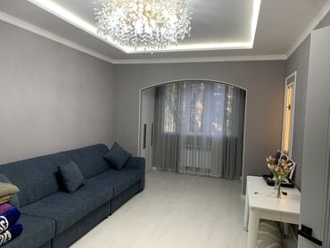 купить детскую кроватку в бишкеке: Однокомнатная полноценная комната в в современном светло‑сером