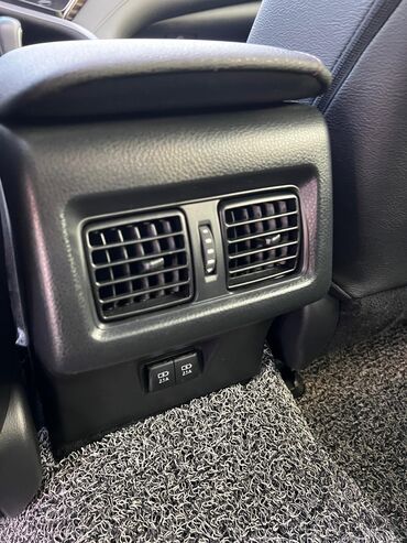 Toyota: Toyota Camry: 2019 г., 2.5 л, Автомат, Бензин, Седан — 10