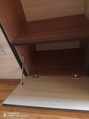 Divan və masa dəstləri: Açılan, 1 qapı Düz dolab, Dəhliz dolabı
