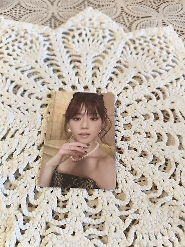 Jisoo fotokartı - Rəsmi üslubda hazırlanmış kolleksiya kartı - Ön