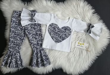 Kompleti: Komplet: Majica, Pantalone — 24