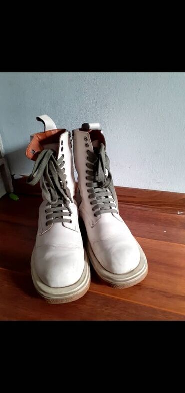 обувь белая: Ботинки и ботильоны 38, цвет - Белый