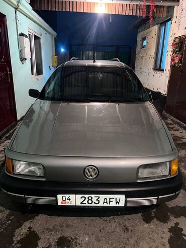 Volkswagen: Volkswagen Passat: 1992 г., 1.8 л, Механика, Бензин, Универсал