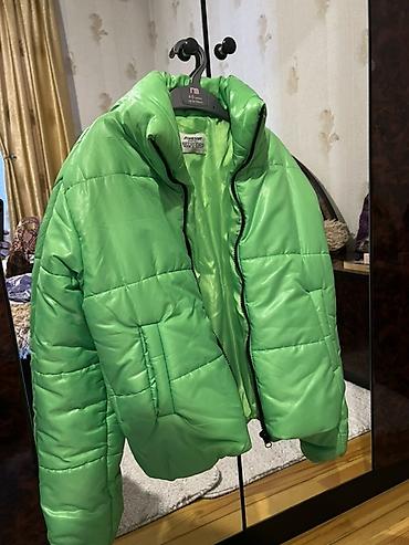 Dəstlər, kostyumlar: Qadın geyim dəsti – 4 məhsul 1) Puf şişmə qısa kurtka – ağ - Yüngül — 2