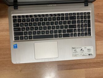 ASUS: İşlənmiş ASUS Vivobook, 15.6 ", Intel Core i3, 256 GB, Ünvandan götürmə, Ödənişli çatdırılma — 9