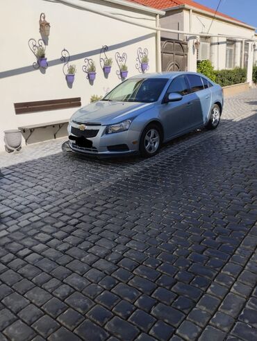 tecili satilan masinlar turbo az: Chevrolet Cruze: 1.5 l | 2011 il Sedan