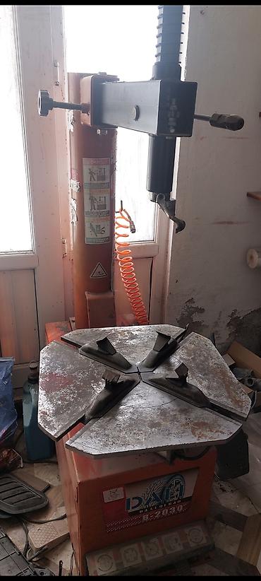 zergerlik avadanliqlari: Təkər servisi üçün avadanlıq dəsti Məhsul tərkibi: - Təkərsökən — 1