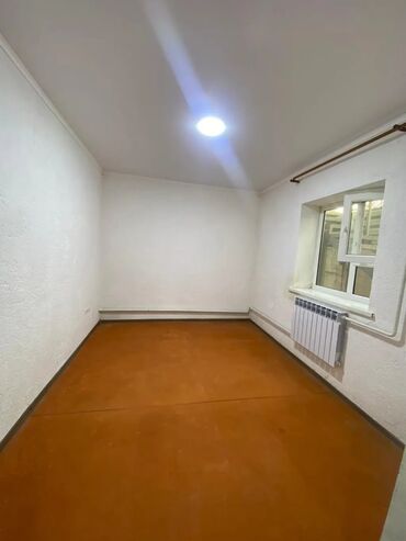 дом недостроенный: 35 м², 2 комнаты, Утепленный, Забор, огорожен