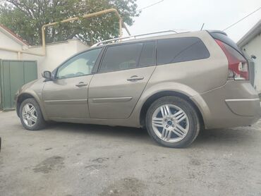 renault logan 2012: Renault Megane: 1.5 l | 2006 il