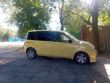 витс таета: Toyota Sienta: 2003 г., 1.5 л, Вариатор, Бензин, Минивэн — 1