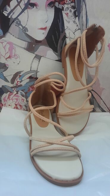 белорусская обувь: Продаю босоножки (сандали) новые.
Размер 34