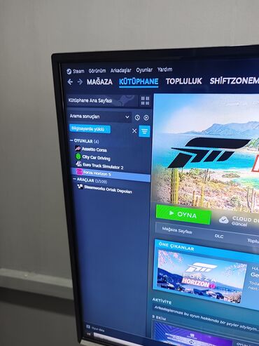 Video oyunlar üçün aksesuarlar: PC və Logitech sükan konsol satılır. Qeyd olunan qiymət 1 dəst üçün — 7