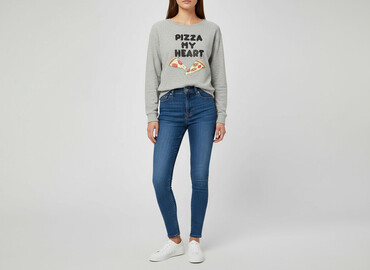 bluzy z postaciami z bajek: H&M, Світшот жіночий, розмір M на lalafo.pl bluzy z postaciami z bajek: H&M, Світшот жіночий, розмір M