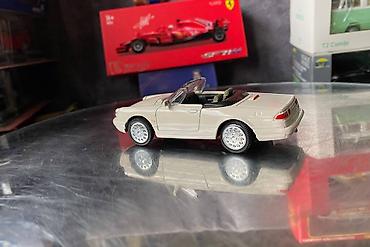 Avtomobil modelləri: Коллекционная модель Alfa Romeo Spider crème 1989 NewRay Scale 1:43 — 13