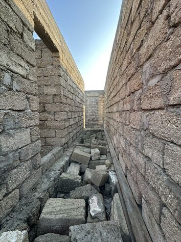 Həyət evləri və villaların satışı: 4 otaqlı, 235 kv. m, Kredit var, Orta təmir — 16